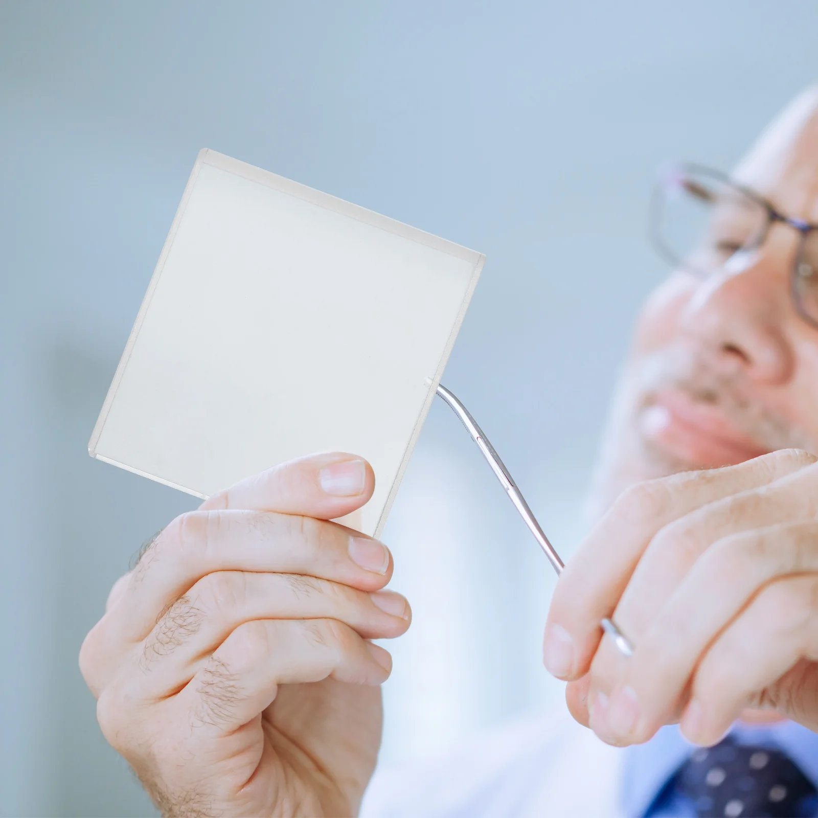 

Glass Cuvette Laboratory 40mm Path Length Accurate Reading Spectrophotometry Cuvette for Chemical Pharmaceutical Analysis