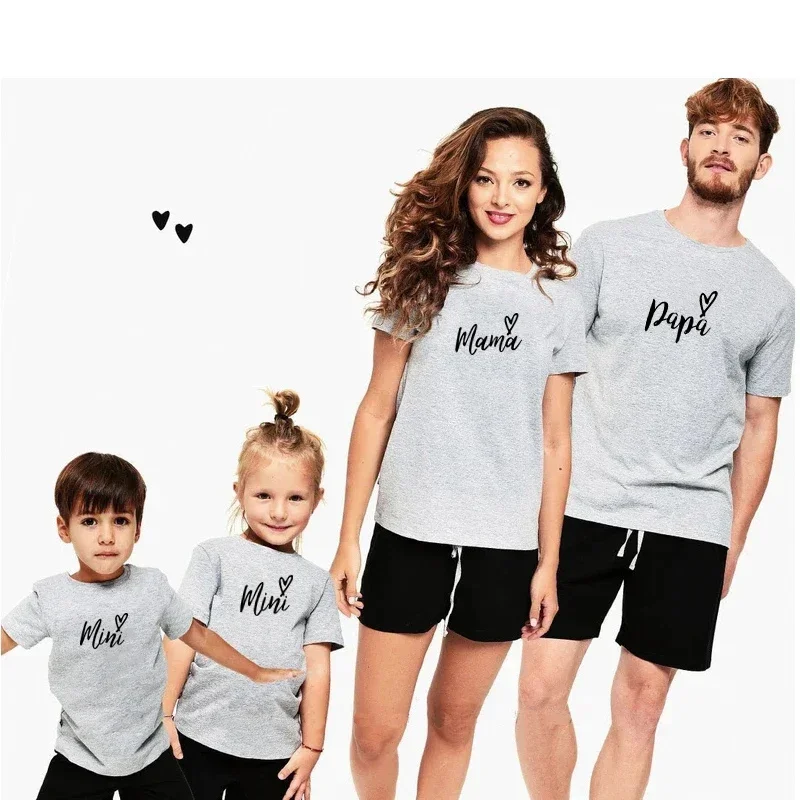 2023New Arrival Papa Mama Baby Pizza Funny Family Look T Shirt for Mommy and Me Matching Outfits Father Son Balck Match Clothes