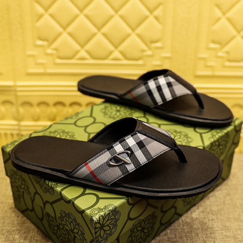 Sandalias planas de playa sin cordones para hombre, chanclas de cuero de verano para hombre, nuevos zapatos de alta calidad para hombre, zapatillas suaves y cómodas para exteriores