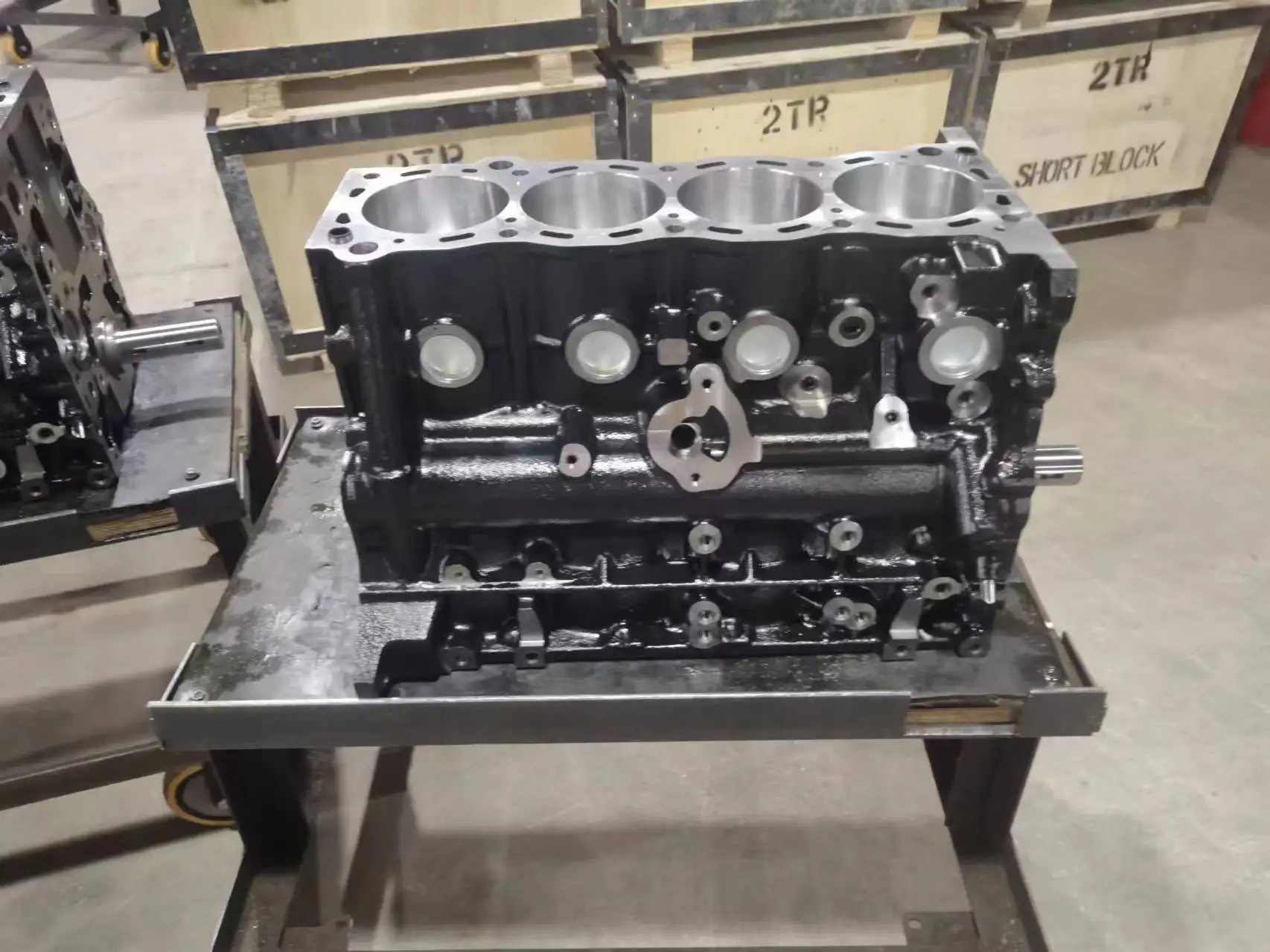 New Factory Direct Sales 2TR Engine Long Block for LAND CRUI SER LC100 with 1 Year Warranty