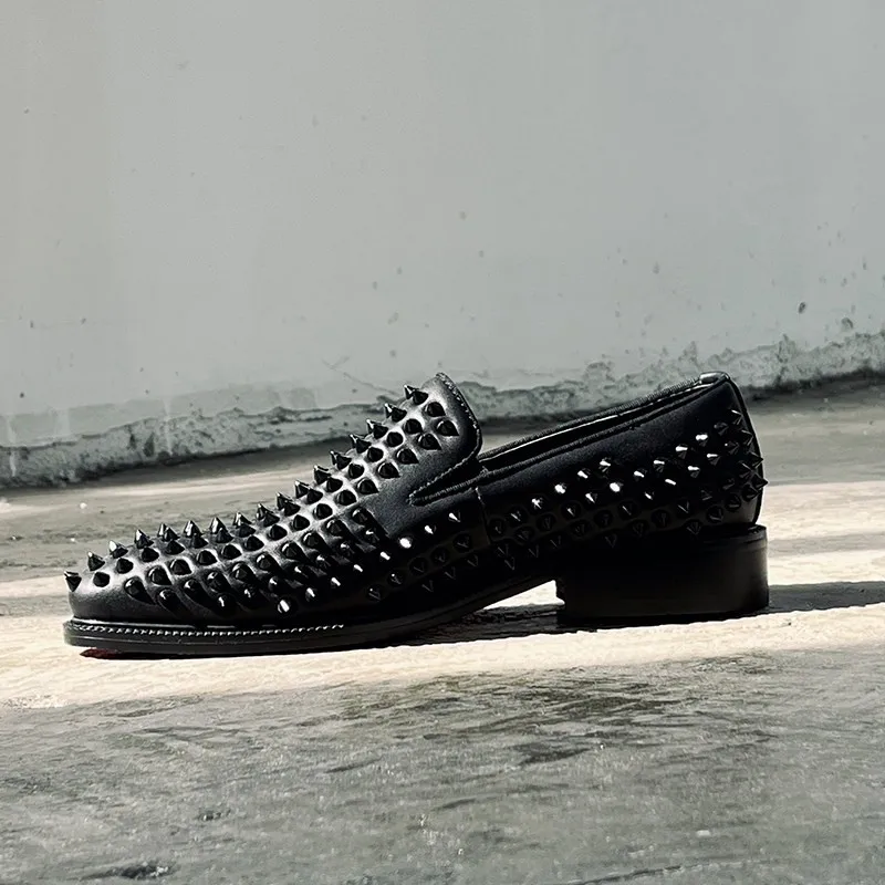 JINIWU 2026 Autumn Winter Men Rivet Loafers Black Genuine Top‑Grain Cowhide Leather Shoes Fashion Slip‑on Dress Shoes men's snea