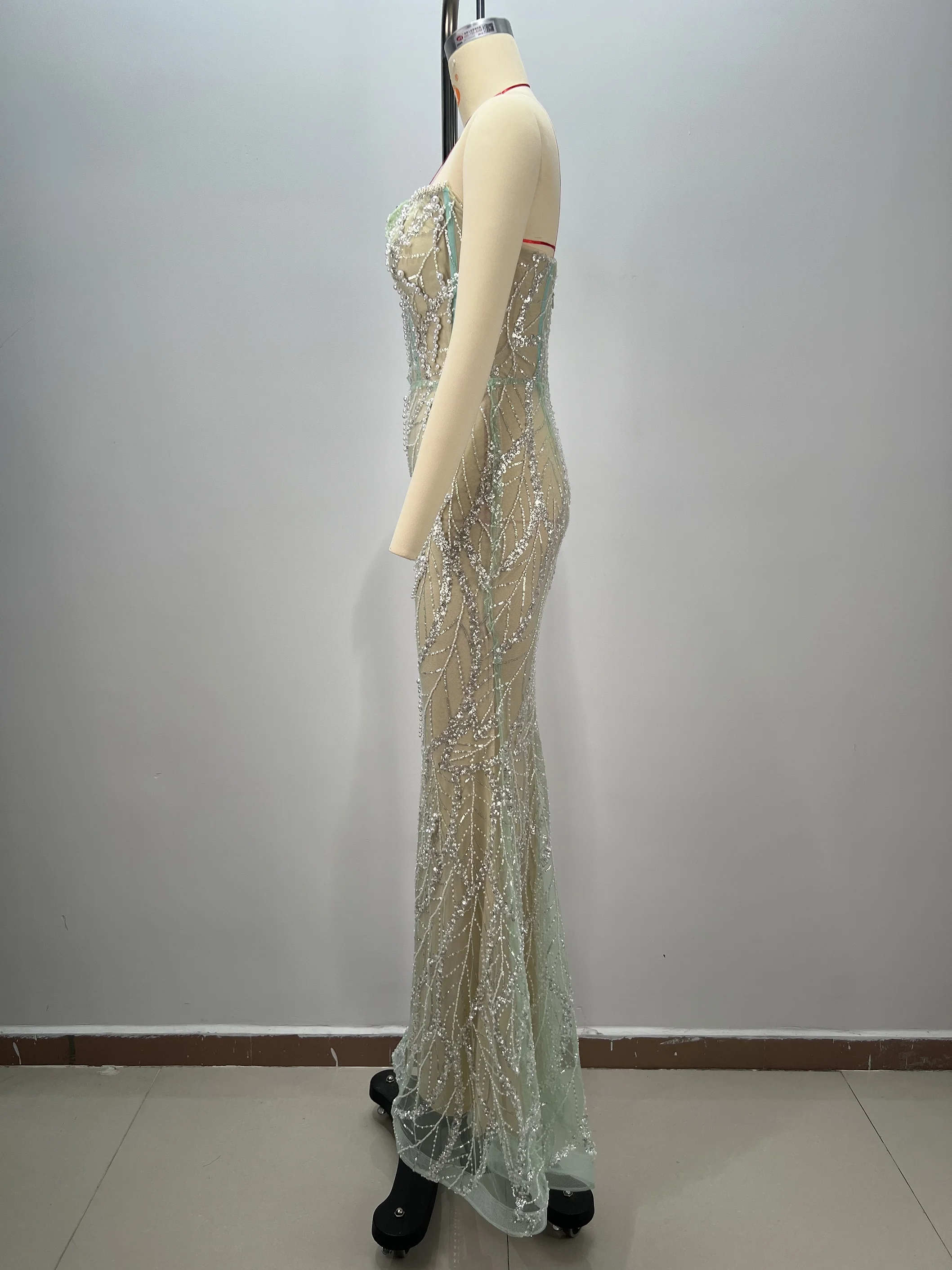 Women's Light Green Bandage Dress Sheer Tulle Leaf Embroidery Thin Straps Backless Mermaid Gown Green Accent Formal Party