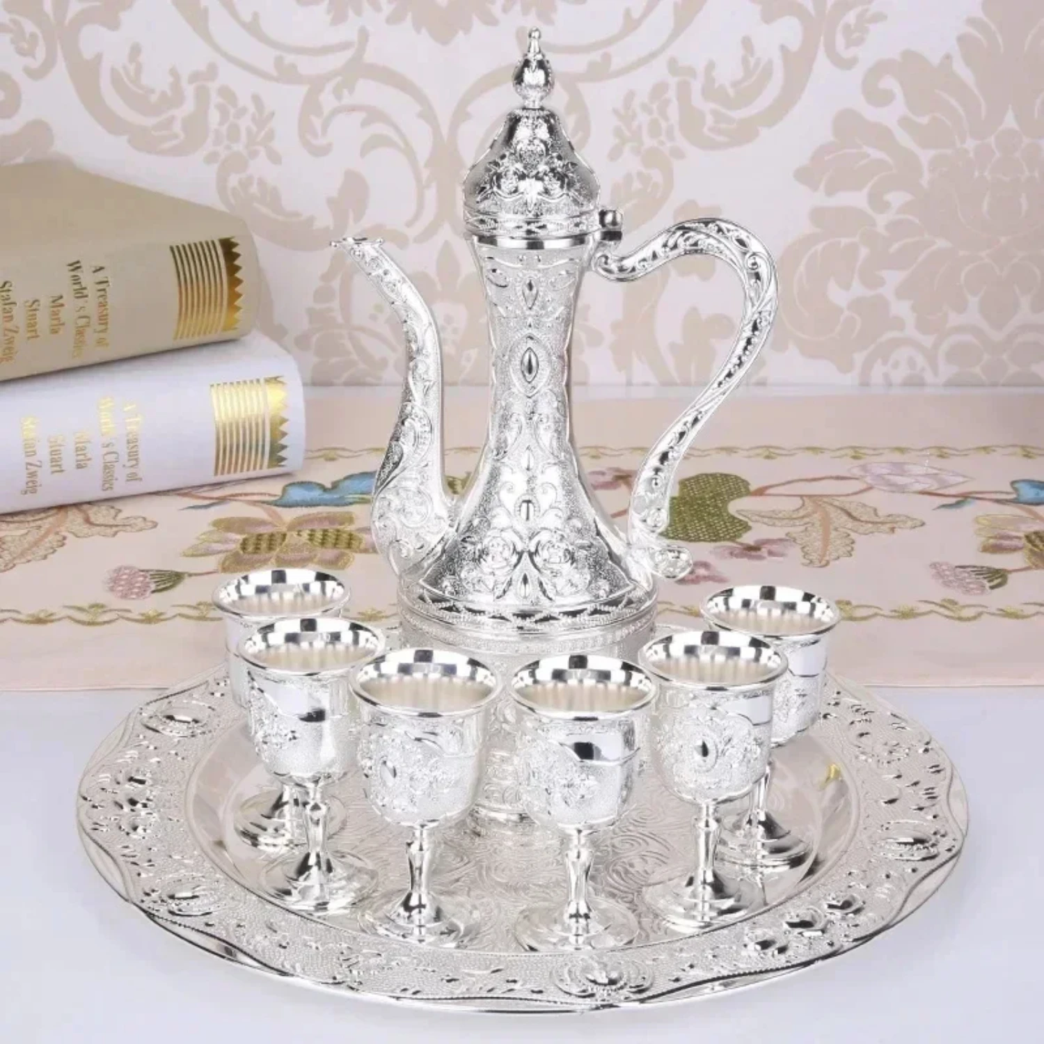 

1 Set Europe Wine Liquor Decanter Decor Wedding Gift Vintage Style Wedding Drinkware Wine Decanter Dispenser