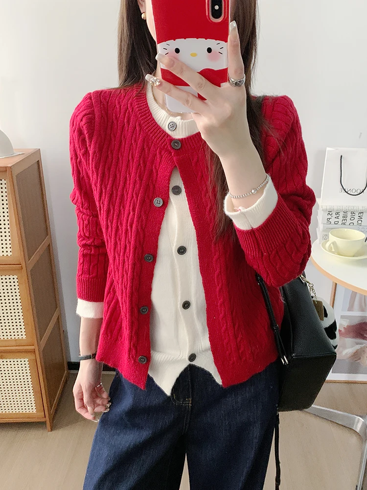 Red Button-Up Fake Two-Piece Top UVPU Knitted Sweater Spring 2025 Women's Faion Ladies' Premium Quali Other Fabric