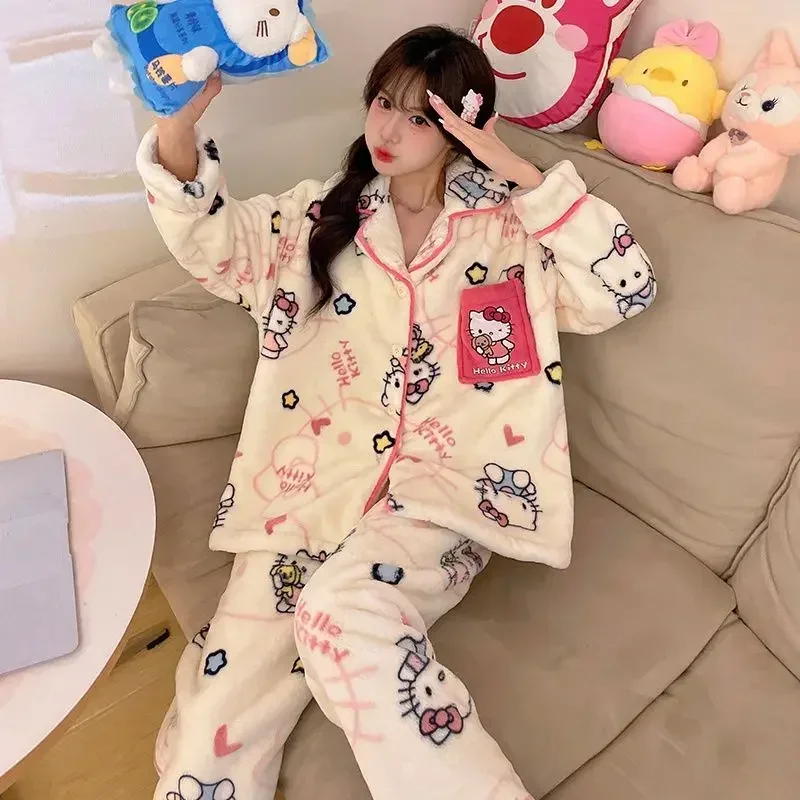 Sanrio Hello Kitty cute schoolgirl winter comfortable, soft and skin-friendly thickened coral flannel cartoon home pajamas set