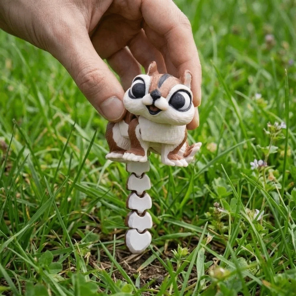 Plastic Material Squirrel Set Movable Joints Cute Design Desktop Decorative Sculpture Non-Electric Decorative Piece