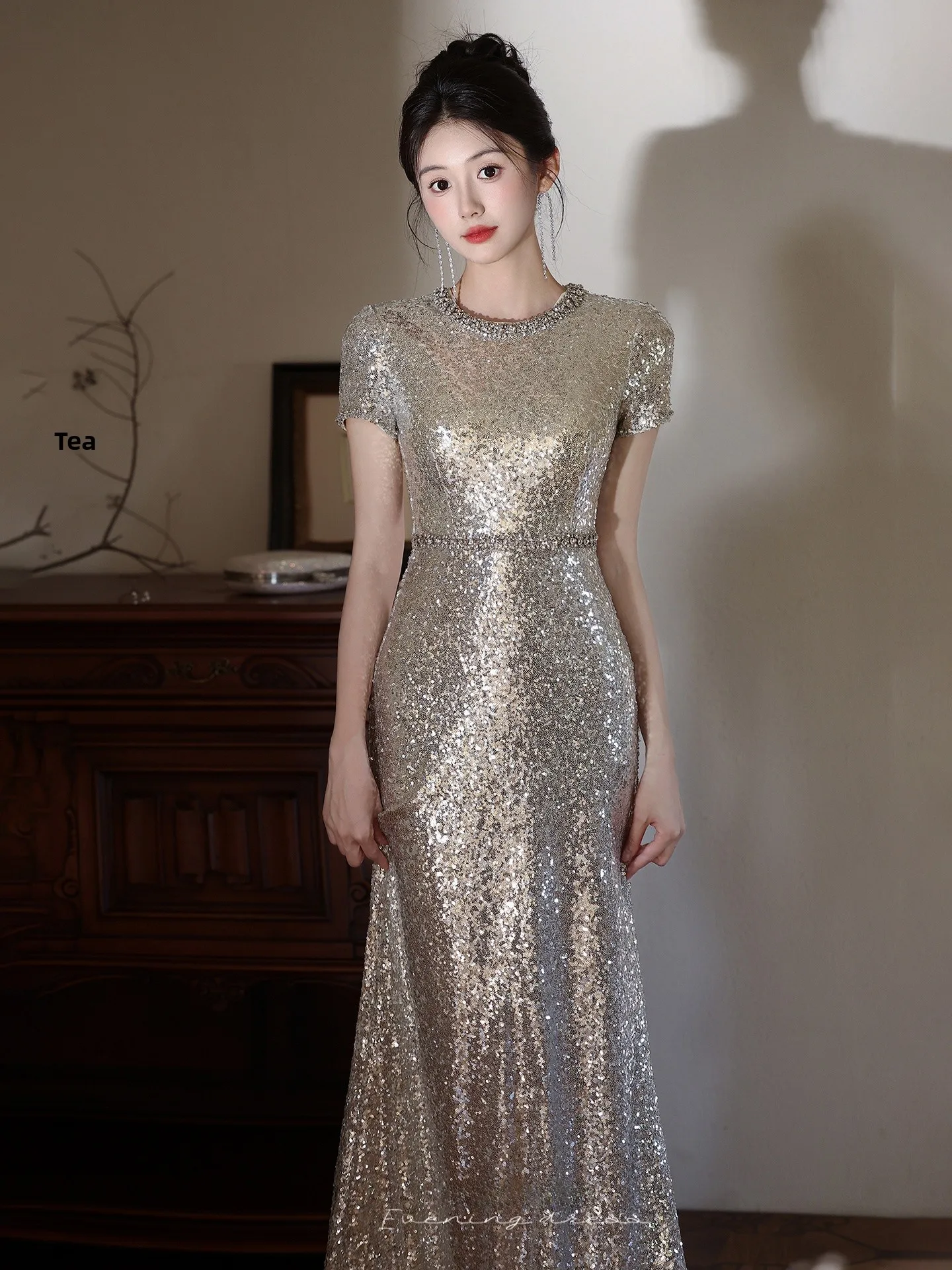 

Ele Evening Gown Women's 2025 New High-End Sensation Ball Host Fi Tail Sequin Engagement Dr Apricot Silver