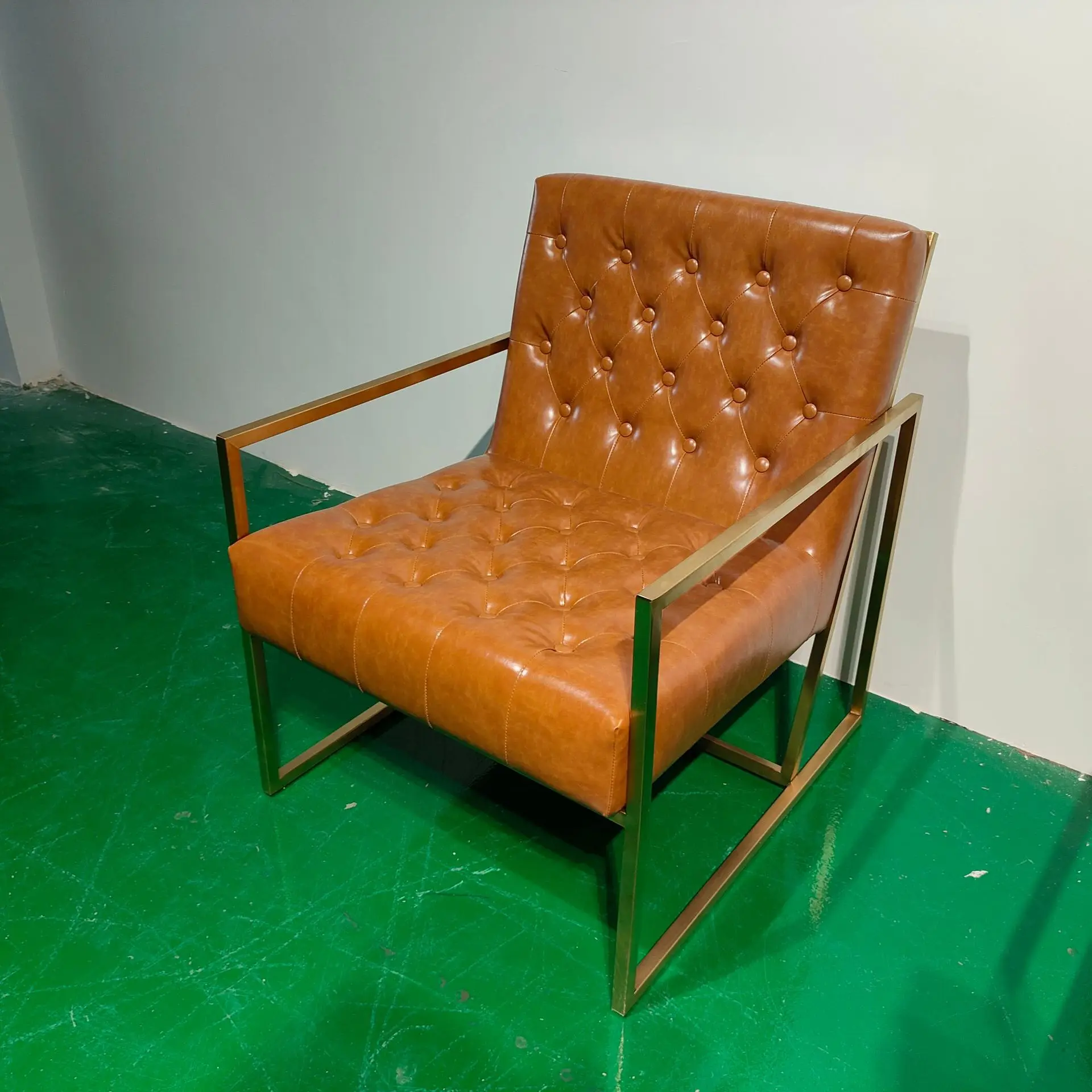 Upholstered restaurant chair commercial back chair Internet celebrity wrought iron retro desk cafe shop armrest chair