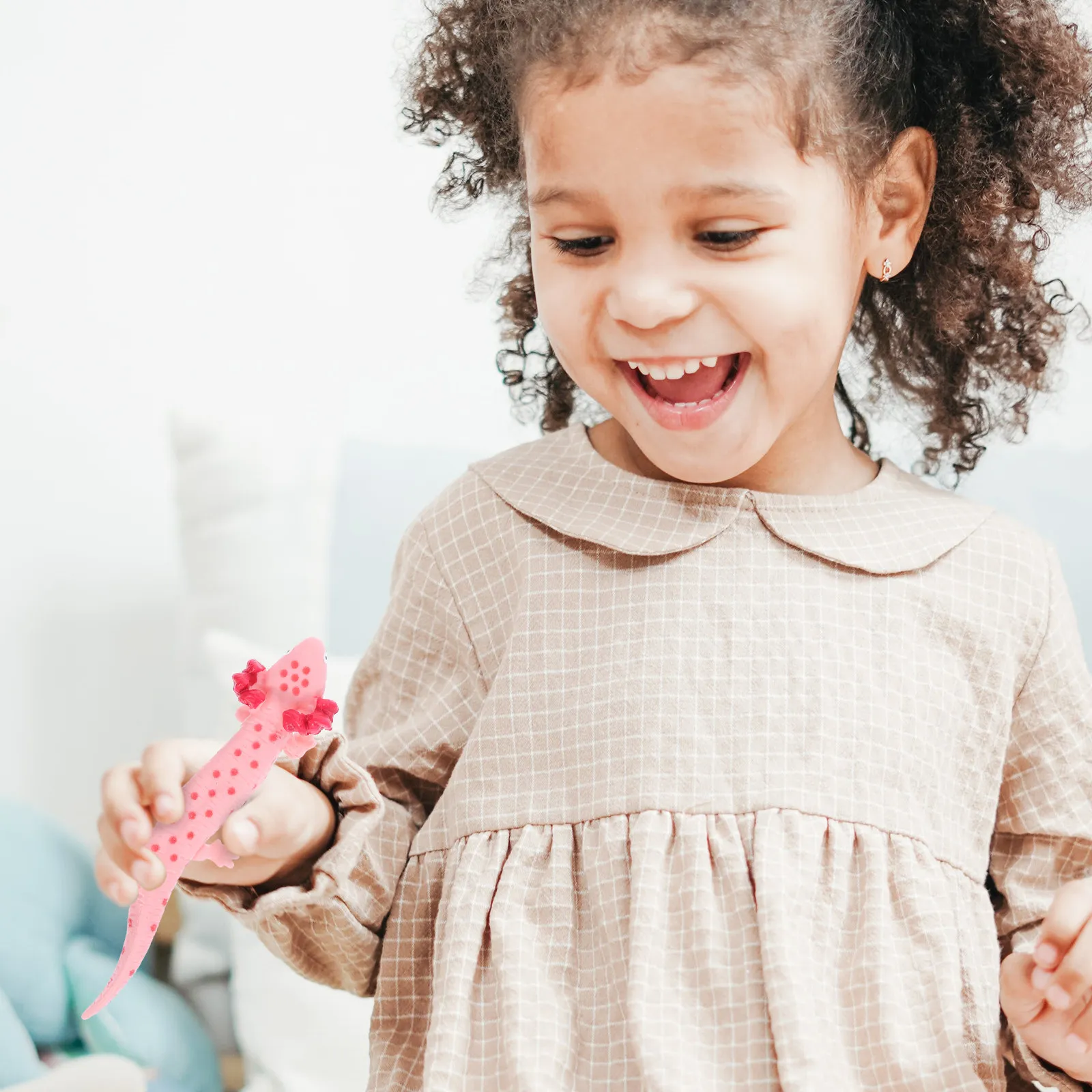 

2Pcs Artificial Salamander Decor Lightweight Realistic Plastic Salamander Ornaments Garden Outdoor Decoration Desktop Adornment