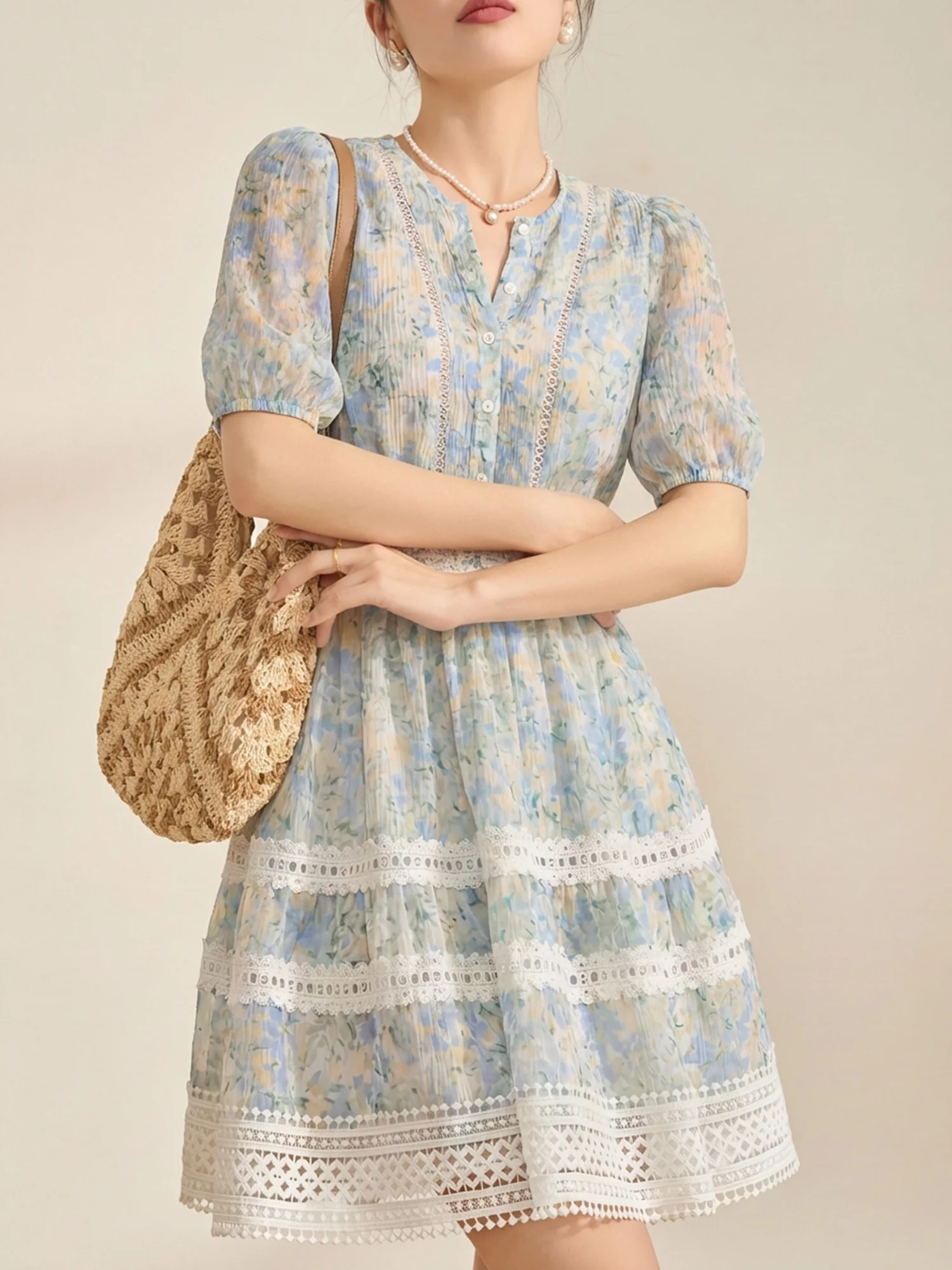 

Платье Flowing Era Early Spring с коротким рукавом, красивым цветочным принтом, кружевными вставками и приталенной талией, женское весеннее модное платье