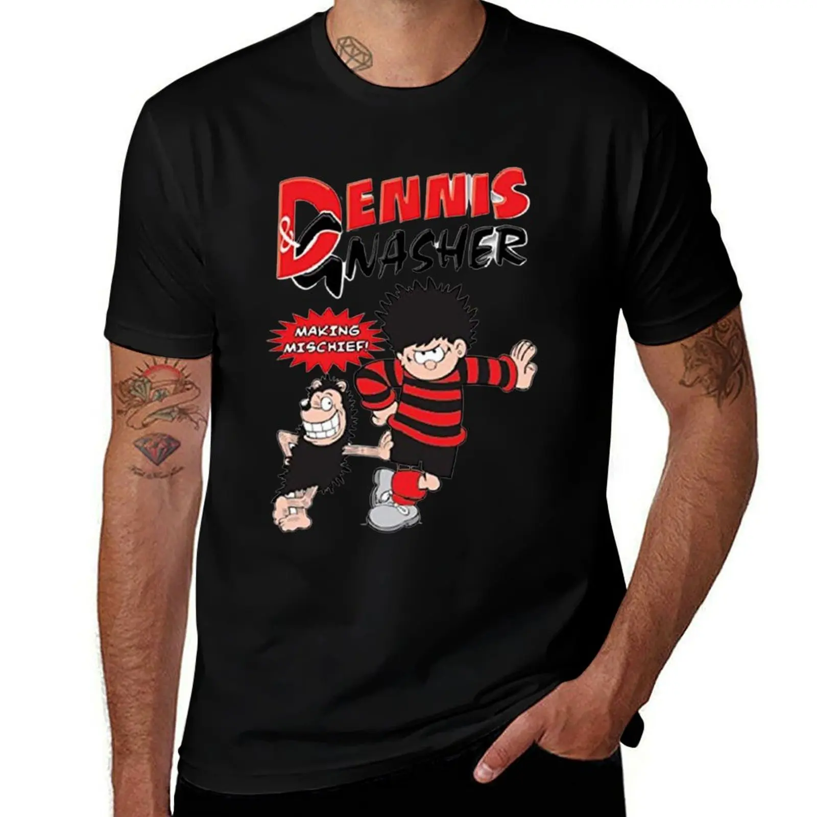 Making Mischief. Classic Dennis the menace and Gnasher, vintage style. T-Shirt Essential Solid Color T-Shirt