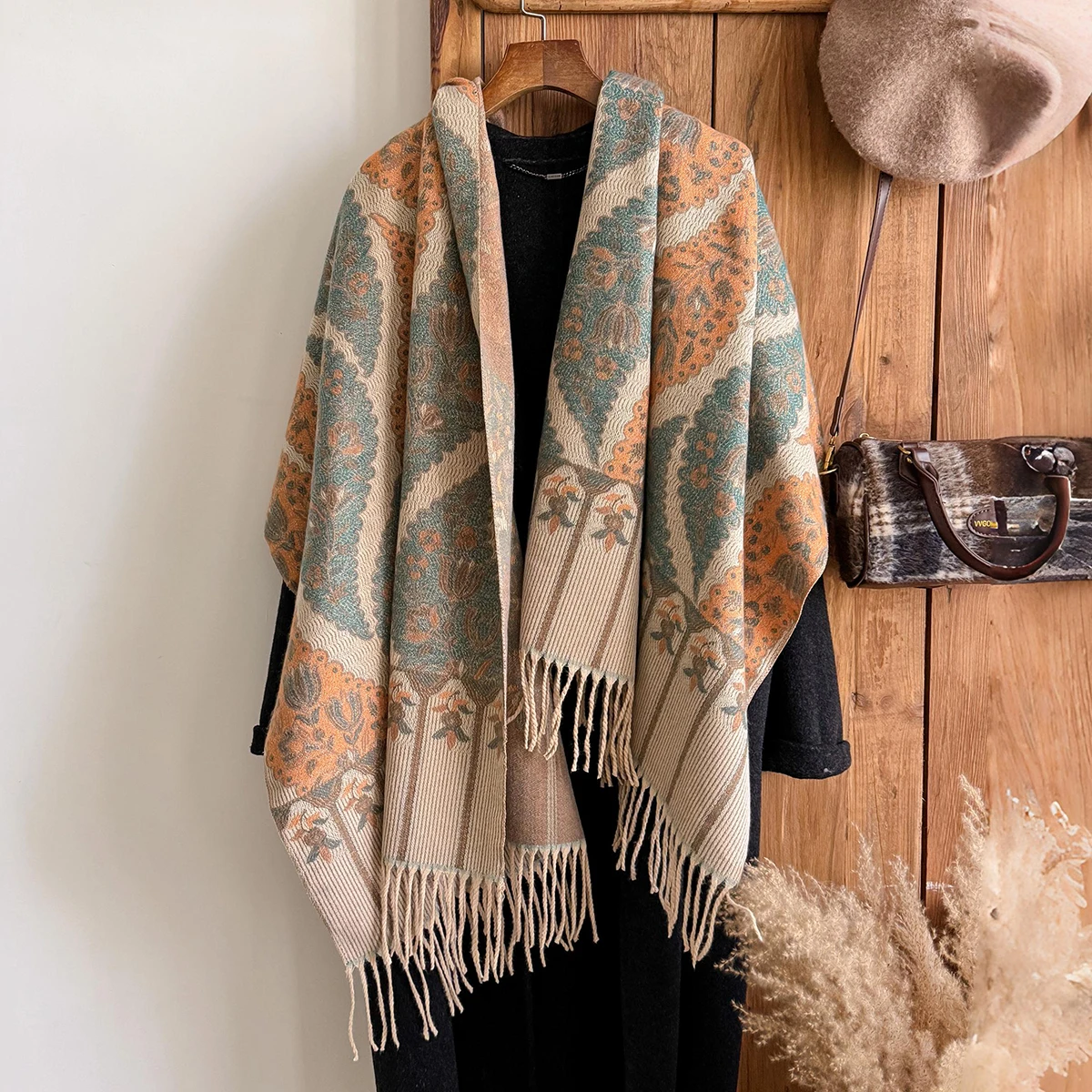 

Зимний кашемировый шарф люксового бренда 2025 года для женщин — шаль с принтом сетки с кисточками, теплая накидка из пашмины и платок-пончо