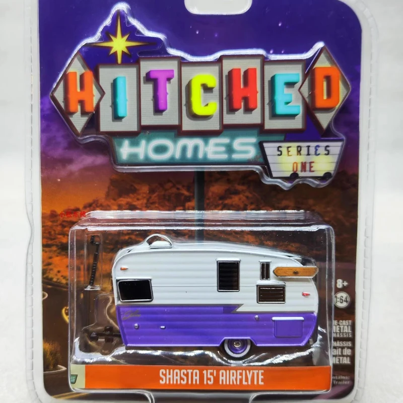 

1:64 Shasta 15' Airflyte - White and Purple Alloy Model