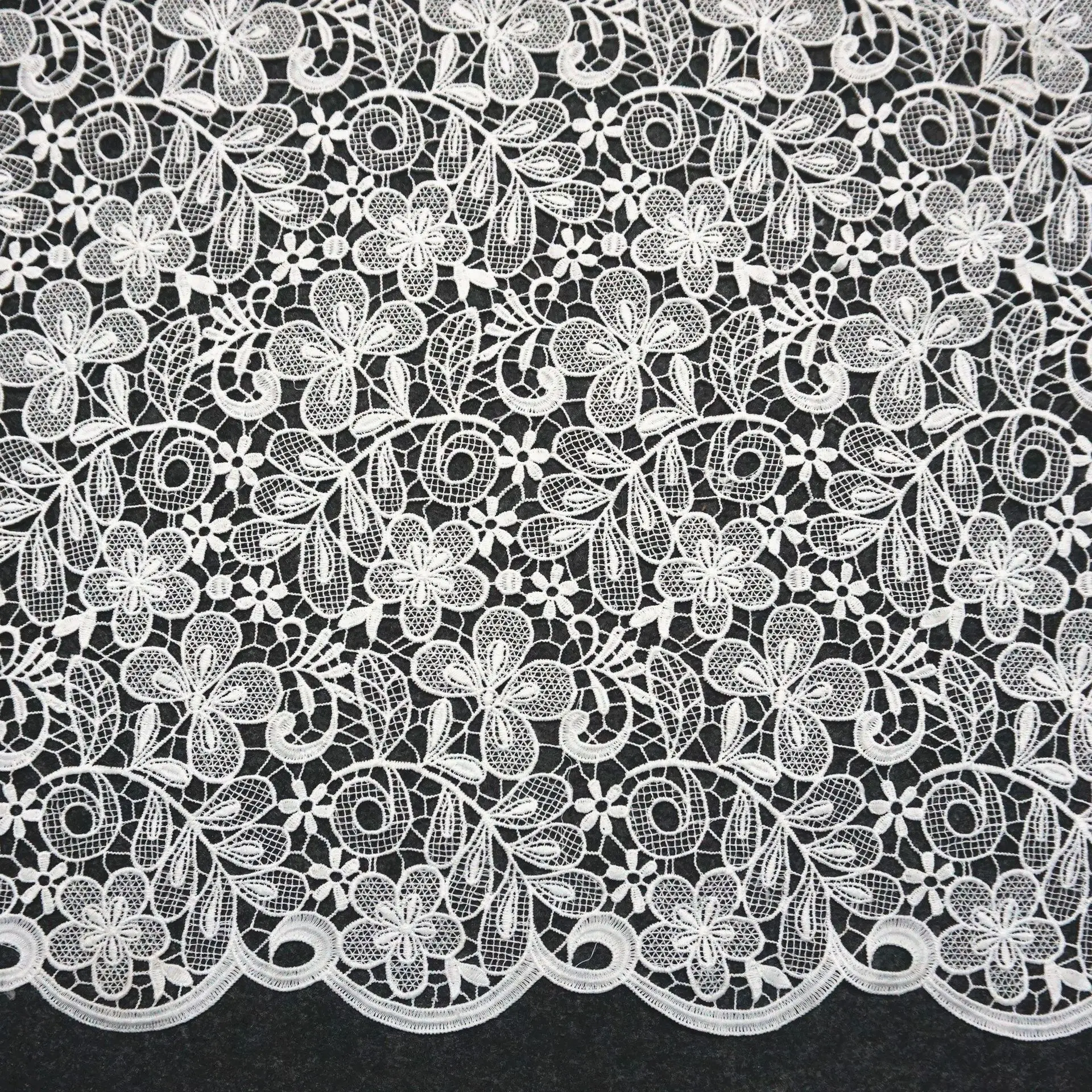 

New floral hollow-out lace water-soluble full-width lace fabric DIY wedding dress material home decor accessories