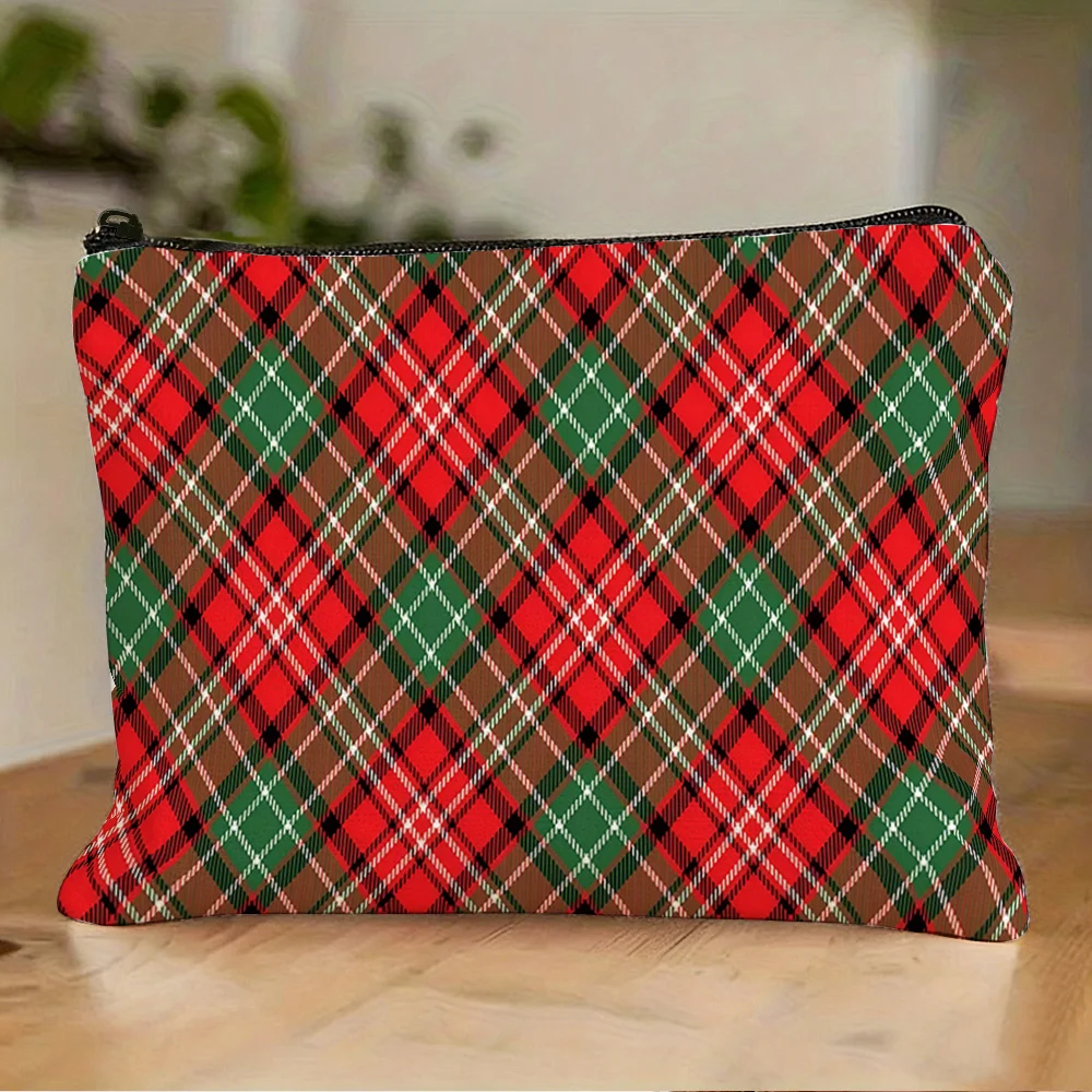 1pc of New-style Christmas Classic Red, Green and Brown Checkered Storage Bag, Retro Scottish Checkered Zipper Makeup Bag