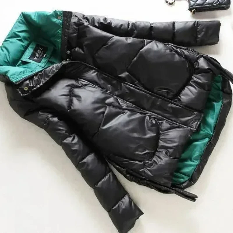 

2025 New Winter Short Parka Jacket Women Thick Cotton Padded Coats Female Stand Collar Loose Puffer Parkas Down Jackets Outwear