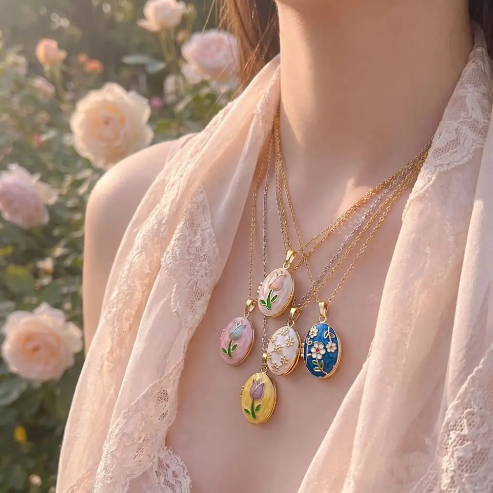 Openable Photo Locket Pendant Necklace Titanium Steel Opening and Closing Lid Glazed Flower Choker Personalized Metal Chain