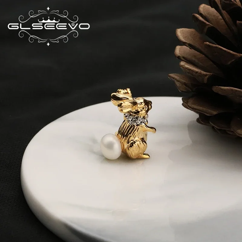 GLSEEVO Unique Design Bunny Pearl Brooch Vintage Golden Women Elegant Temperament Delicate Suit Office Brooches Corsage