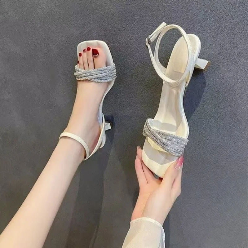 Slip Stiletto Sandals Summer New Square Toe Open Toe Rhinestone Anti-slip Wear-resistant Kitten Heels