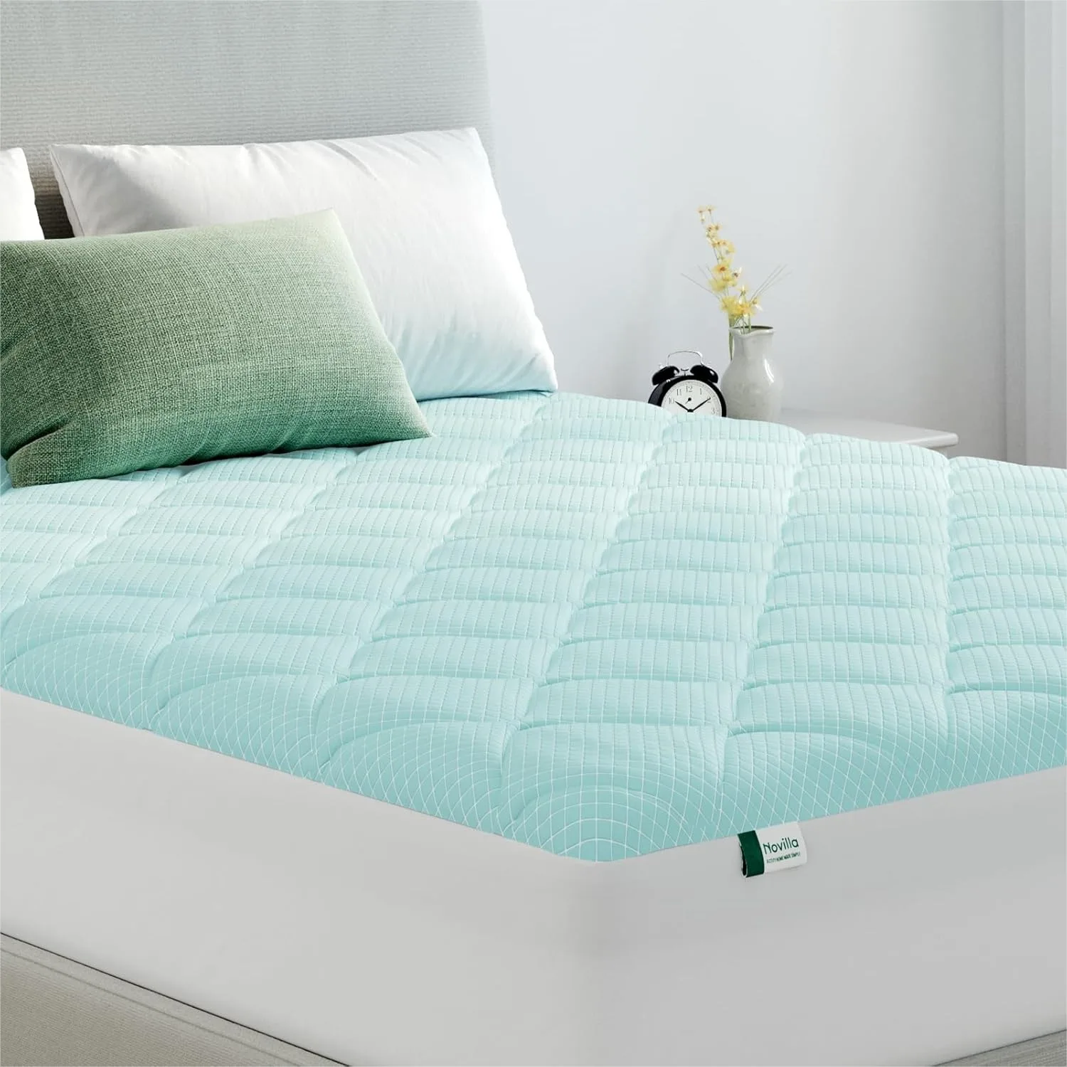 

Cooling Mattress Topper King Size for Hot Sleepers, Breathable Cover with Deep Pocket, Soft Down Alternative Bed Topper