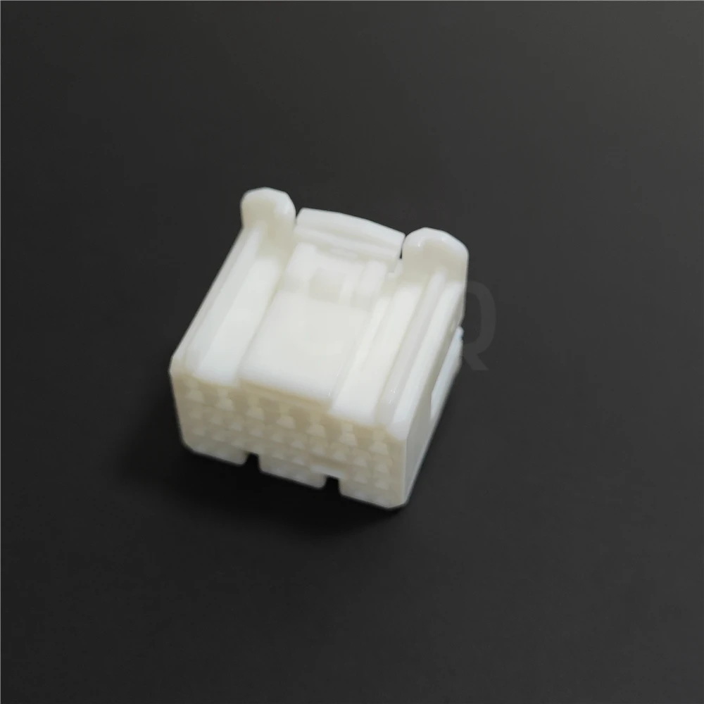 Brand new original high-quality connector 1674919-1 plastic plug sheath shell