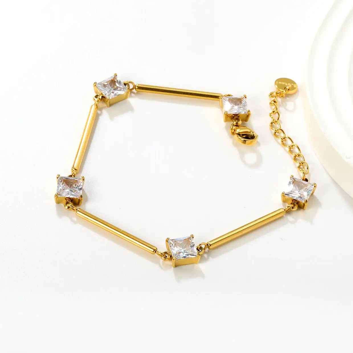 LUXUKISSKIDS модные четко белые циркониевые квадратные кубические подвески браслеты офисный карьерный стиль звенья цепи женские украшения на руку LUXUKISSKIDS модные четко белые циркониевые квадратные кубические подвески браслеты офисный карьерный стиль звенья цепи женские украшения на руку