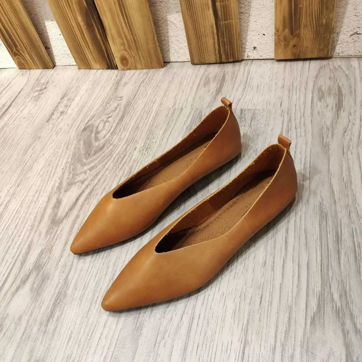 Small and Large Size Women's Flats - Pointed Toe, Shallow Mouth, Retro Style