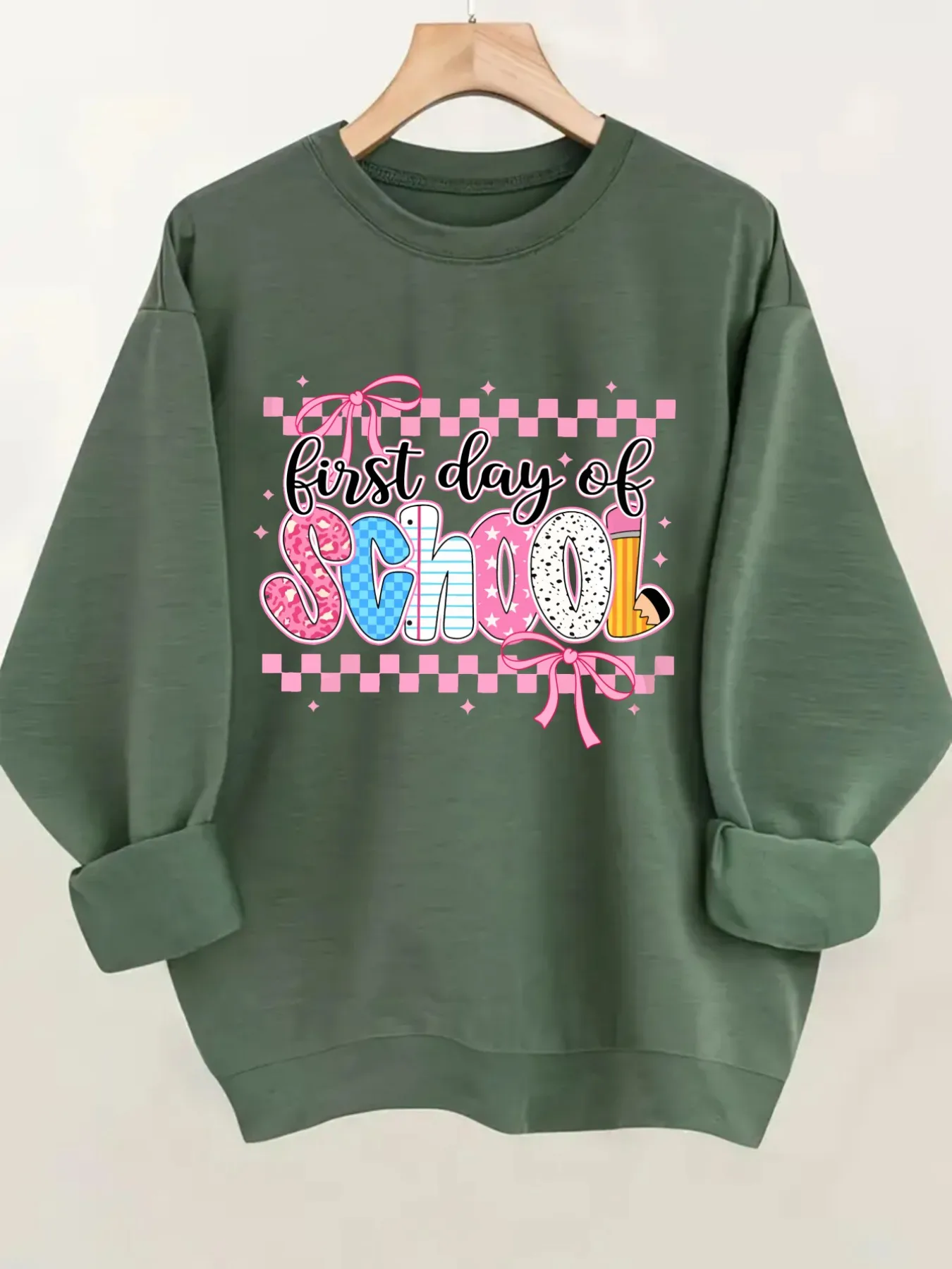 Women's Crew Neck Pullover Sweatshirt First Day School Design, Soft Casual Long Sleeve, Daily Casual Top Outfit, Winter Women's Clothing, Thanksgiving Outfit
