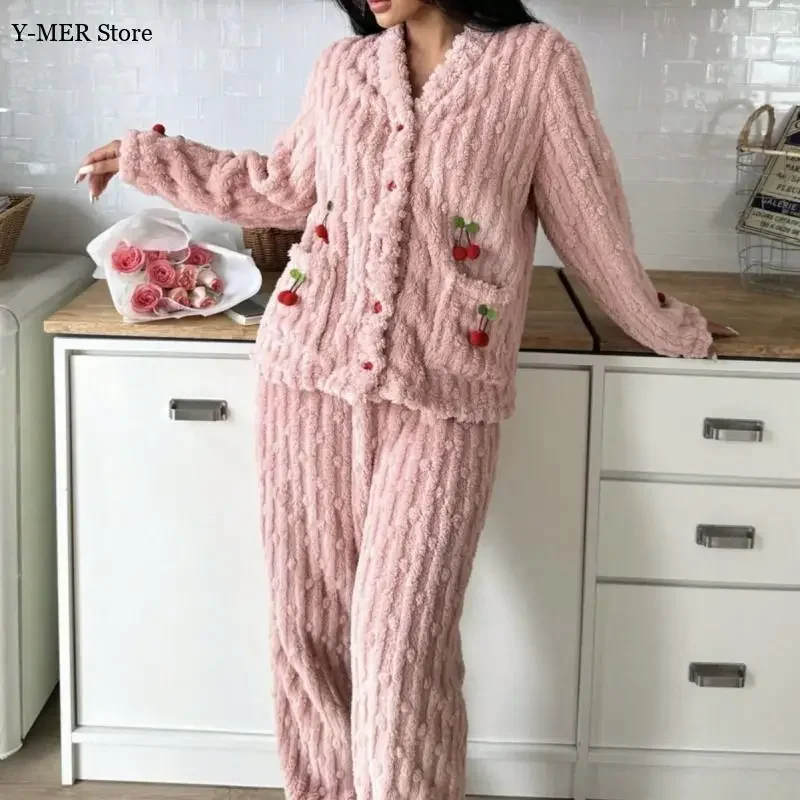

Autumn Winter Warm Fleece Pajamas Homewear Women Cute Cherry Pattern Sleepwear Sleepwear Loungewear Cardigan Suit Loungewear