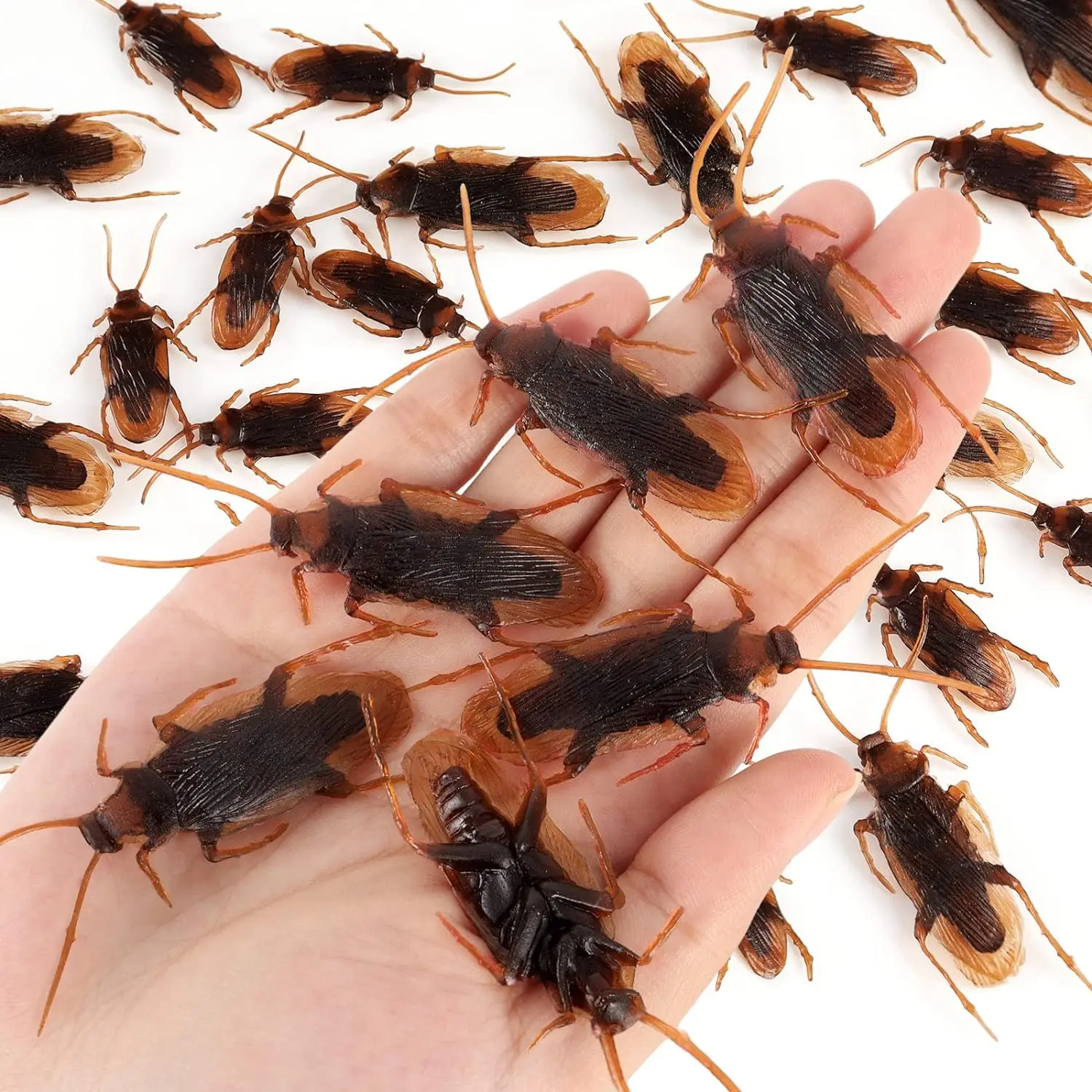 

50 Pcs Fake Roaches Prank Fake Cockroaches Plastic Fake Roach Funny Trick Joke Toys Cockroach for Halloween Prank Gifts