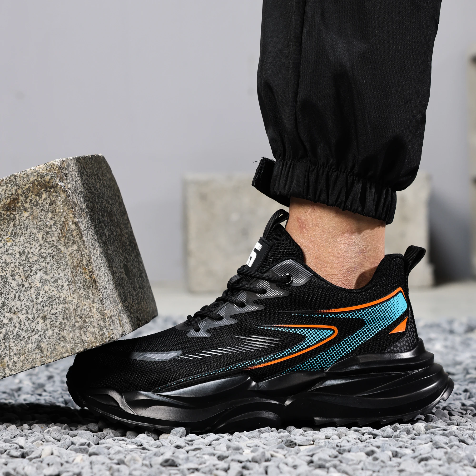 

Four seasons section men's steel head anti-smash anti-stabbing safety shoes wear-resistant breathable lightweight work shoes