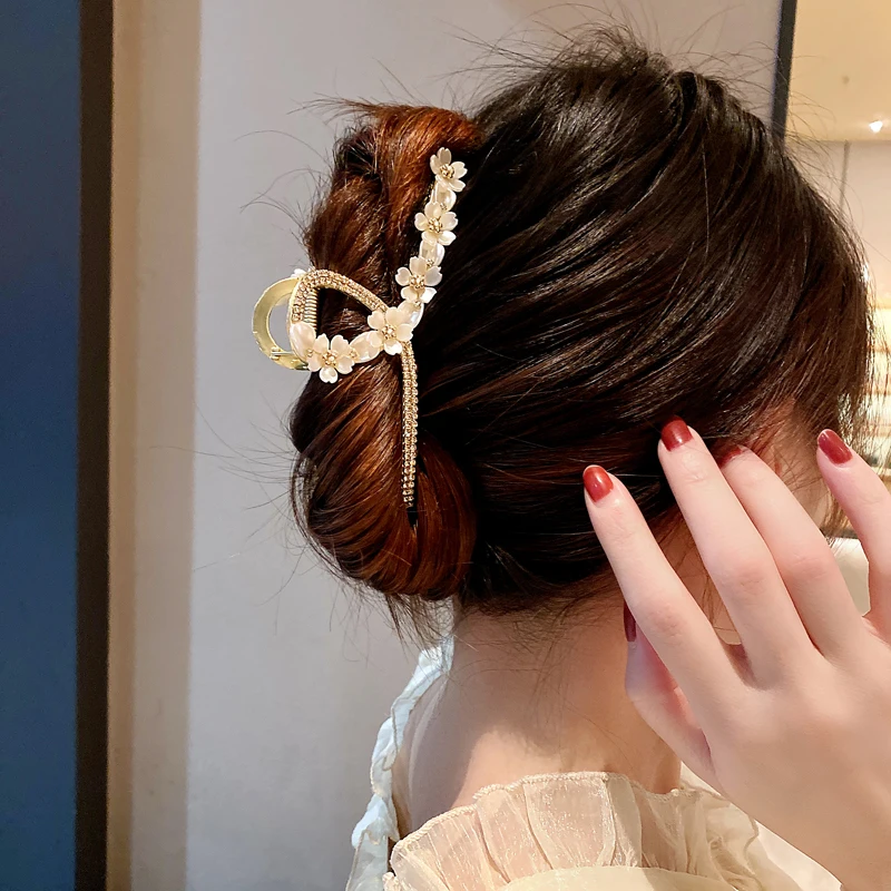 

Elegant Rhinestone Flower Hair Claws Barrette Hairpin for Women Vintage Women Clamp Crab Shark Clip Wedding Hair Accessories