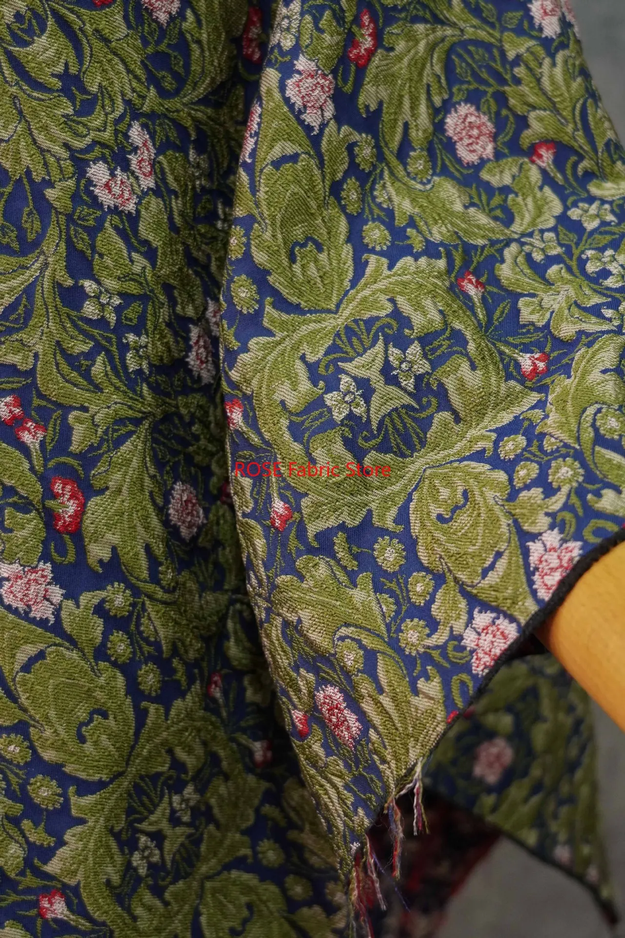 

1 Meter Dark Green Embossed Jacquard Fabric Women's Dress Clothing Luggage Bag Decorative Sewing Fabric