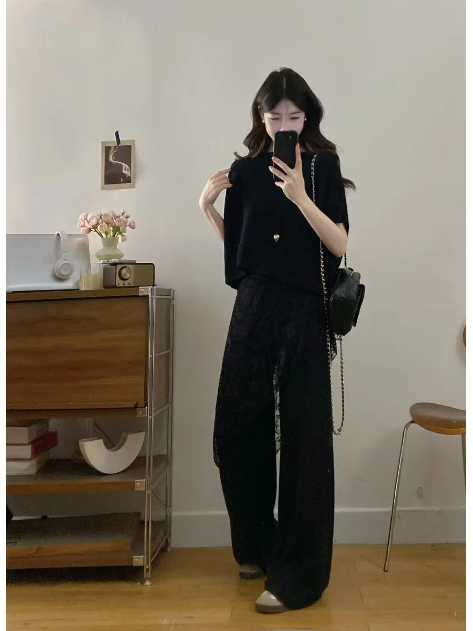 

Fashionable Lace Casual Pants Three-Piece Set for Women Summer New Arrival Pure Color Knitted Top Layered Curtain Style Bottoms