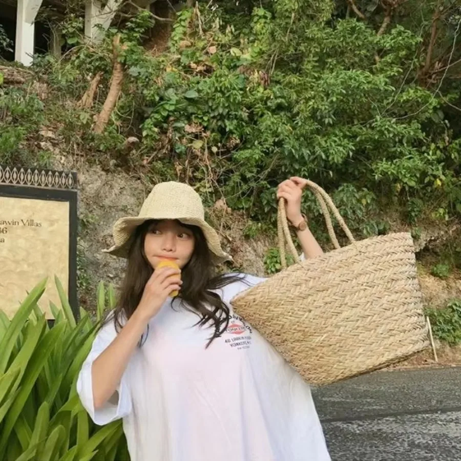 Summer Round Rattan Straw Bags Casual Bohemia Style Circle Travel Bag Women Durable Weave big Beach Bag Shoulder Bag Popular