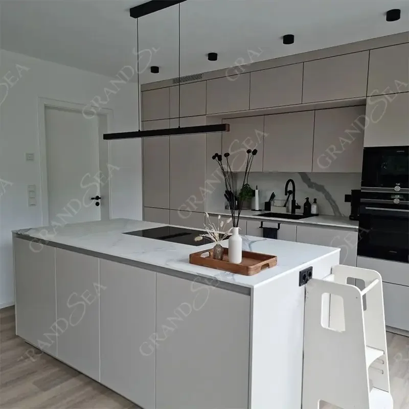 Modern Minimalist Designs White Kitchen Matte Color Finish Kitchen Island Cabinets Wood Kitchen Cabinets With Island