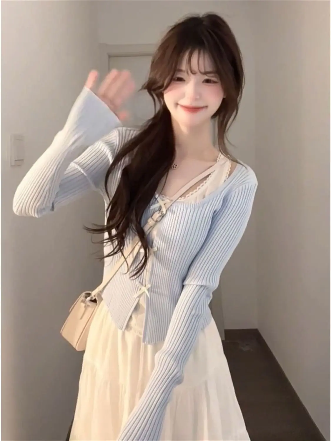 

Женский модный комплект Sle, сладкий фиолетовый искусственный топ из двух предметов и белая юбка, корейский нежный осенний наряд, комбинированный