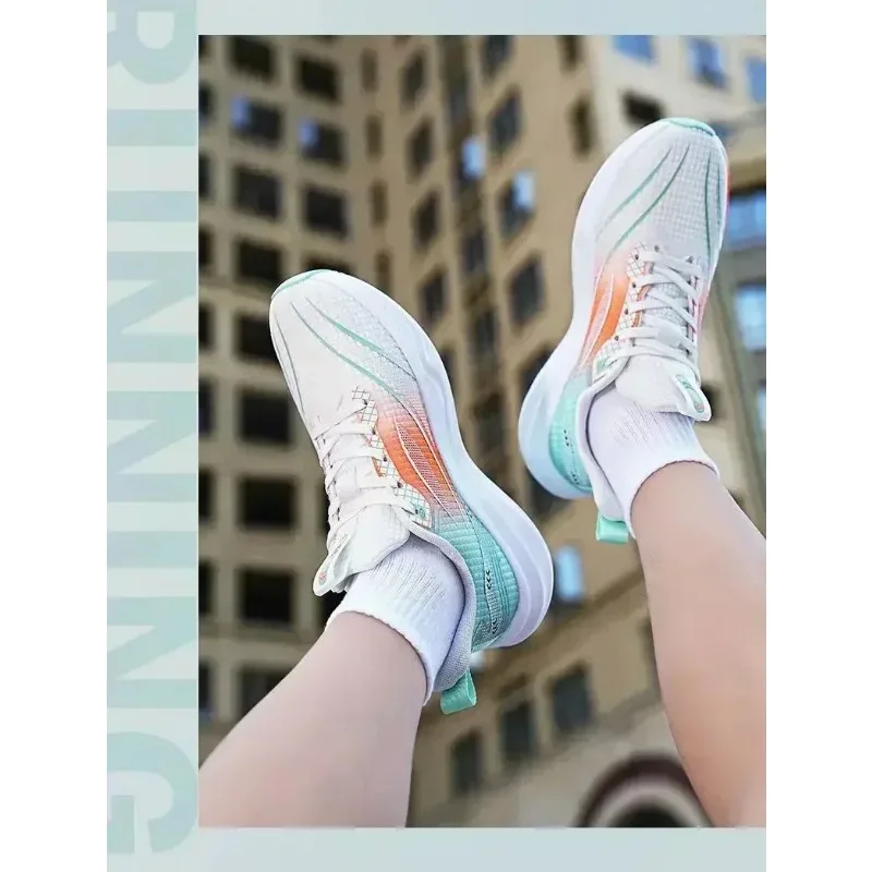 بدون كعب أحذية رياضية خريفية كبيرة الحجم أحذية تزلج رجالية غير رسمية لصيف 2024 أحذية رياضية رجالية مريحة للغاية 2024