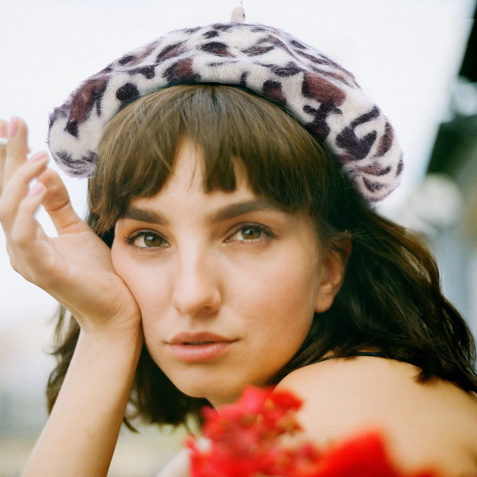 

1pc Beret For Female Lightweight Warm Fashionable Hat Soft Comfortable Head Wearing Decor Lovely Beanie Spring Autumn Winter Use