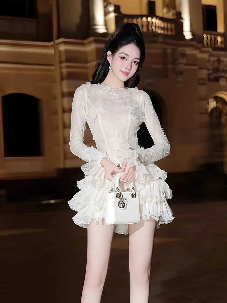 เดรสสั้นแขนยาวสำหรับผู้หญิง สไตล์หรูหรา สำหรับฤดูใบไม้ผลิและฤดูใบไม้ร่วง คอทรงโอ แต่งระบาย ลูกไม้ลายดอกไม้ ทรงเข้ารูป เหมาะสำหรับงานปาร์ตี้