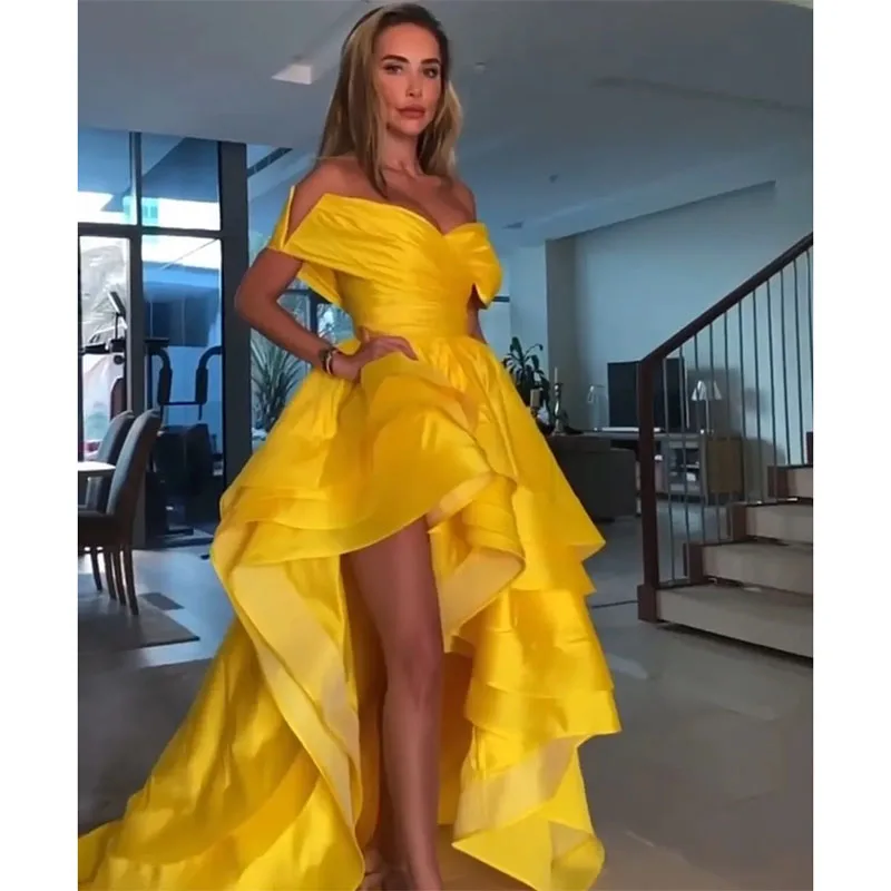 Elegante gelbe Abendkleider von der Schulter Rüschen fegen Zug Abschluss ball Kleider Robe de Soiree Plissee formelle Party kleid für Frauen