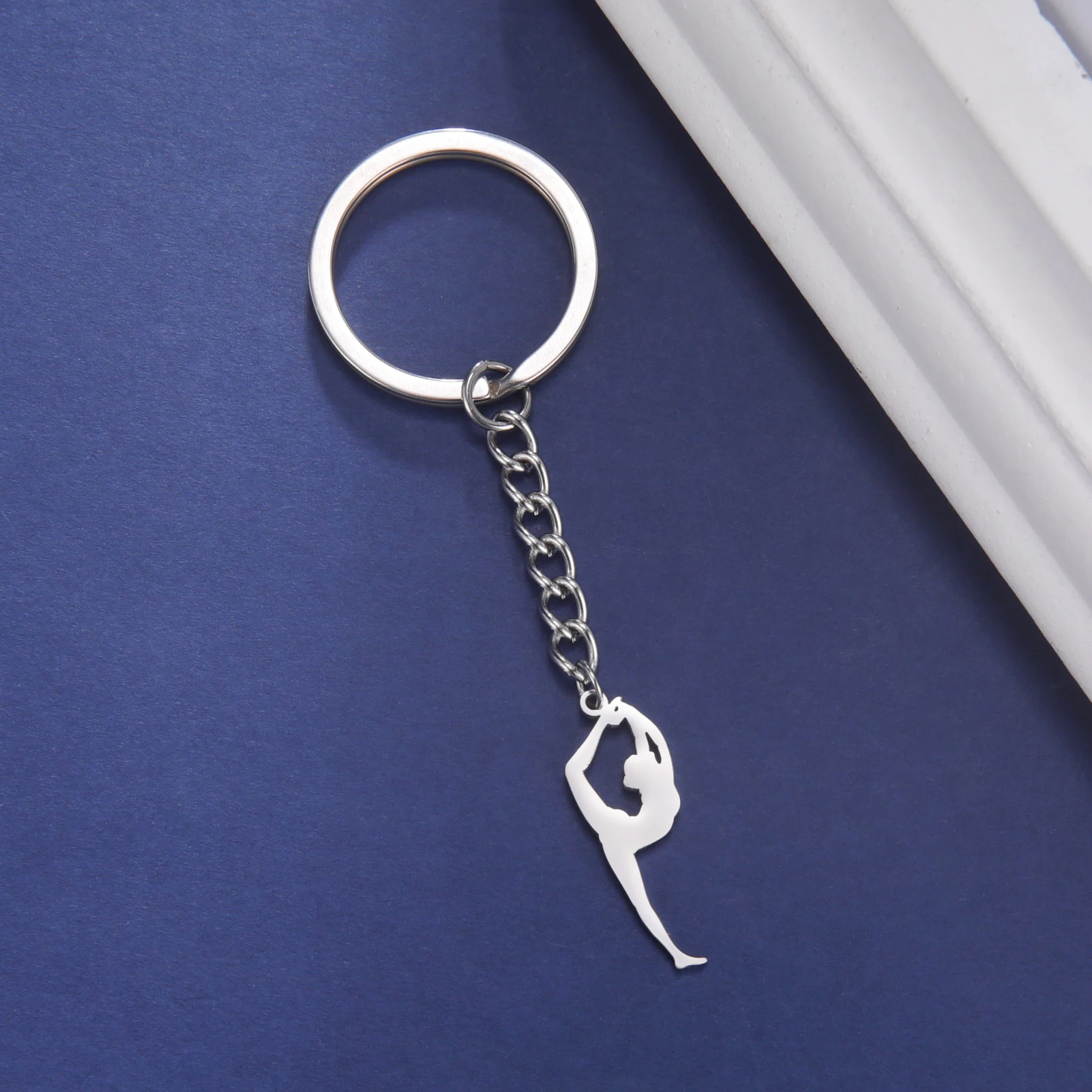 Skyrim Sport Gymnast Pendant Keychain for Women Girls Stainless Steel Skater Cheerleader Keyring Gymnastic Jewelry Wholesale