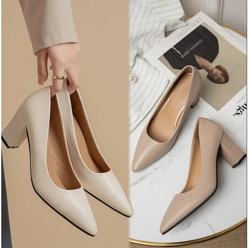 

Spring and Autumn New Women's Professional Simple Solid Tone Pointed Toe Shallow Toe Square Heel Low Heel Pumps Dress Shoes