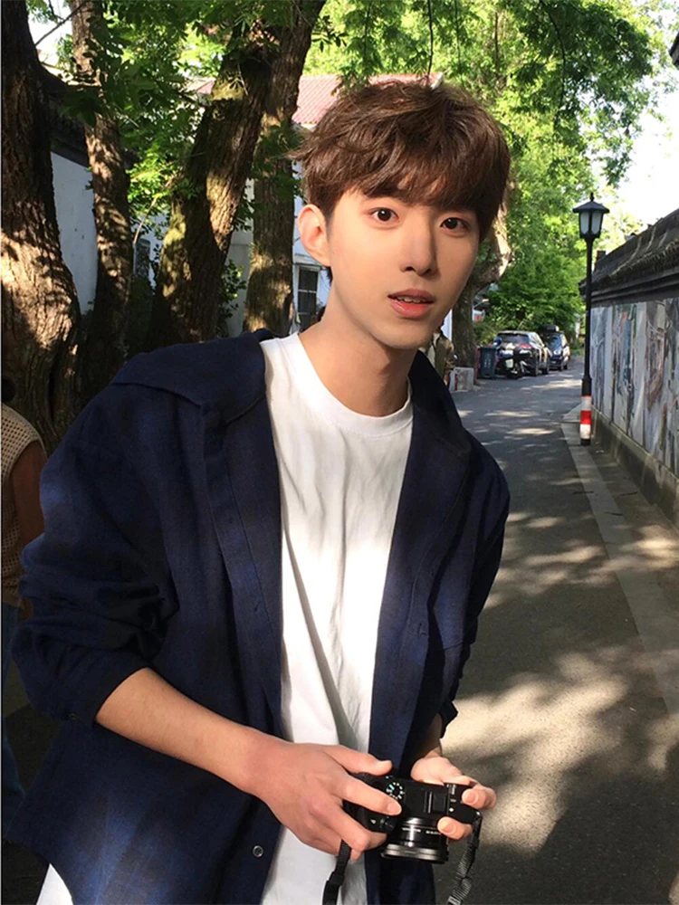 

Синяя клетчатая рубашка с длинным рукавом и капюшоном, мужская летняя рубашка в американском стиле Cleanfit, корейская верхняя одежда в стиле Lazy Chic, свободный крой, молодежный тренд, защита от солнца...