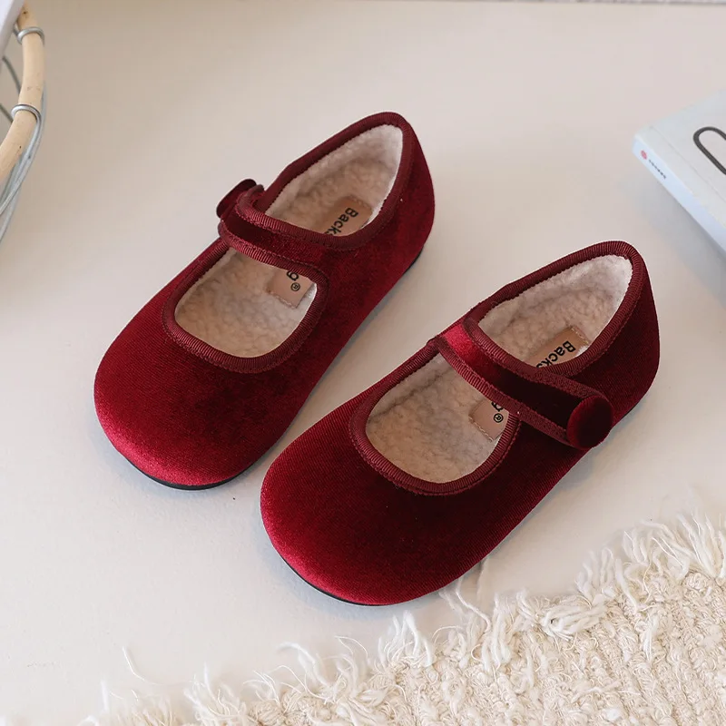 

Зимняя повседневная обувь для девочек, удобная бархатная детская танцевальная обувь в стиле Мэри Джейн, милые цвета, туфли на плоской подошве для маленьких детей