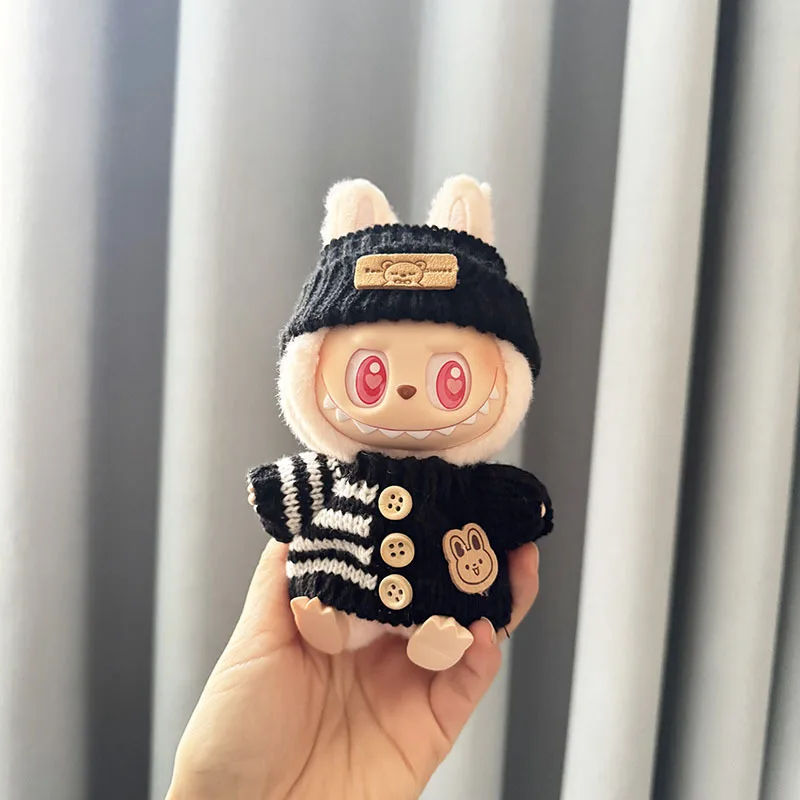 ชุดเสื้อไหมพรมและกระเป๋า Labubu สำหรับตุ๊กตาหมีปาร์ตี้นั่งขนาด 17 ซม. พร้อมอุปกรณ์เสริมหมวก (หลากสี)