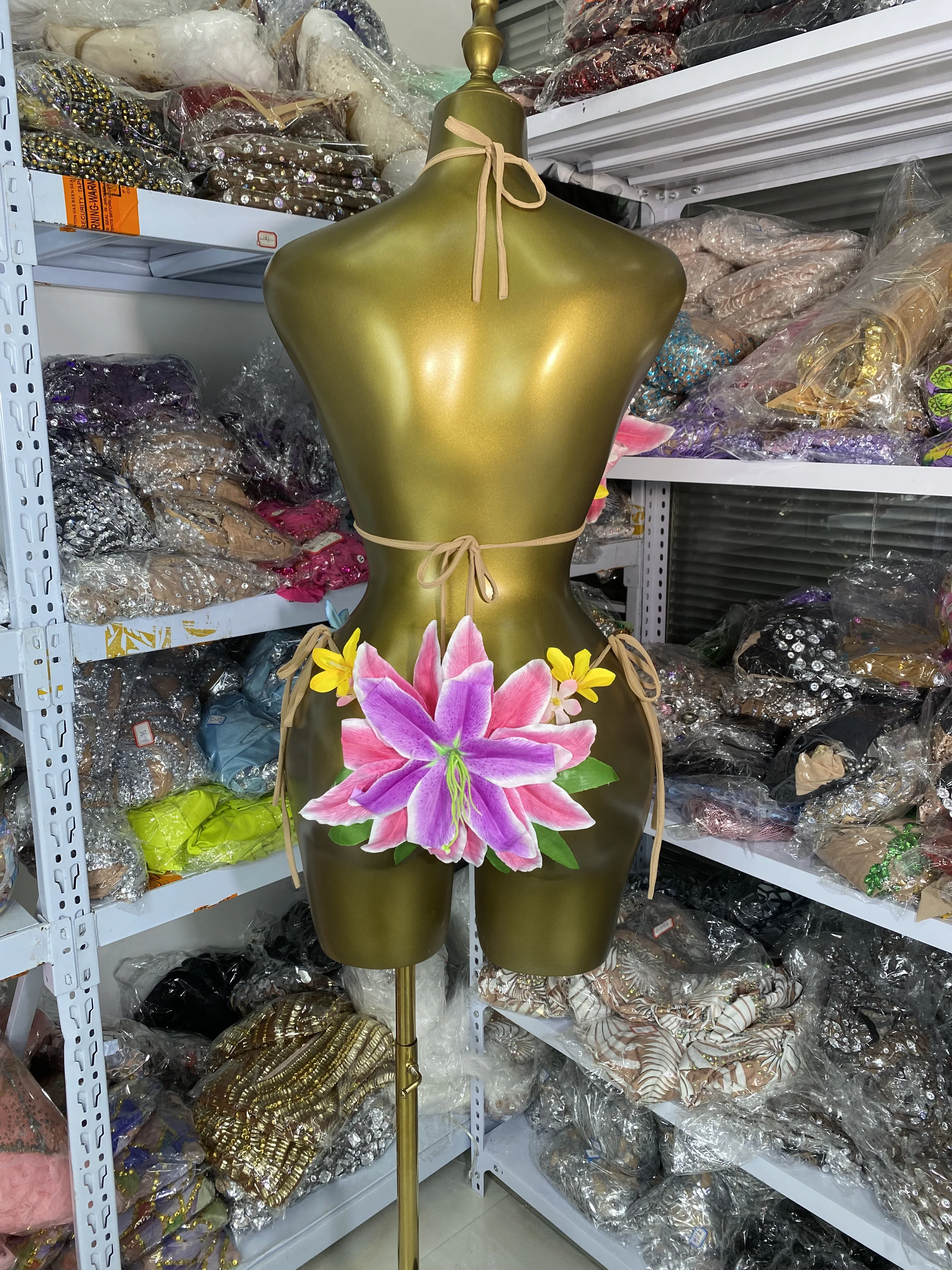 Frauen Sexy Strand Party Bikini Kleid Darling Handgemachte Lilie Blumen Badeanzug Besondere Anlässe Showgirls Bühnenkostüme