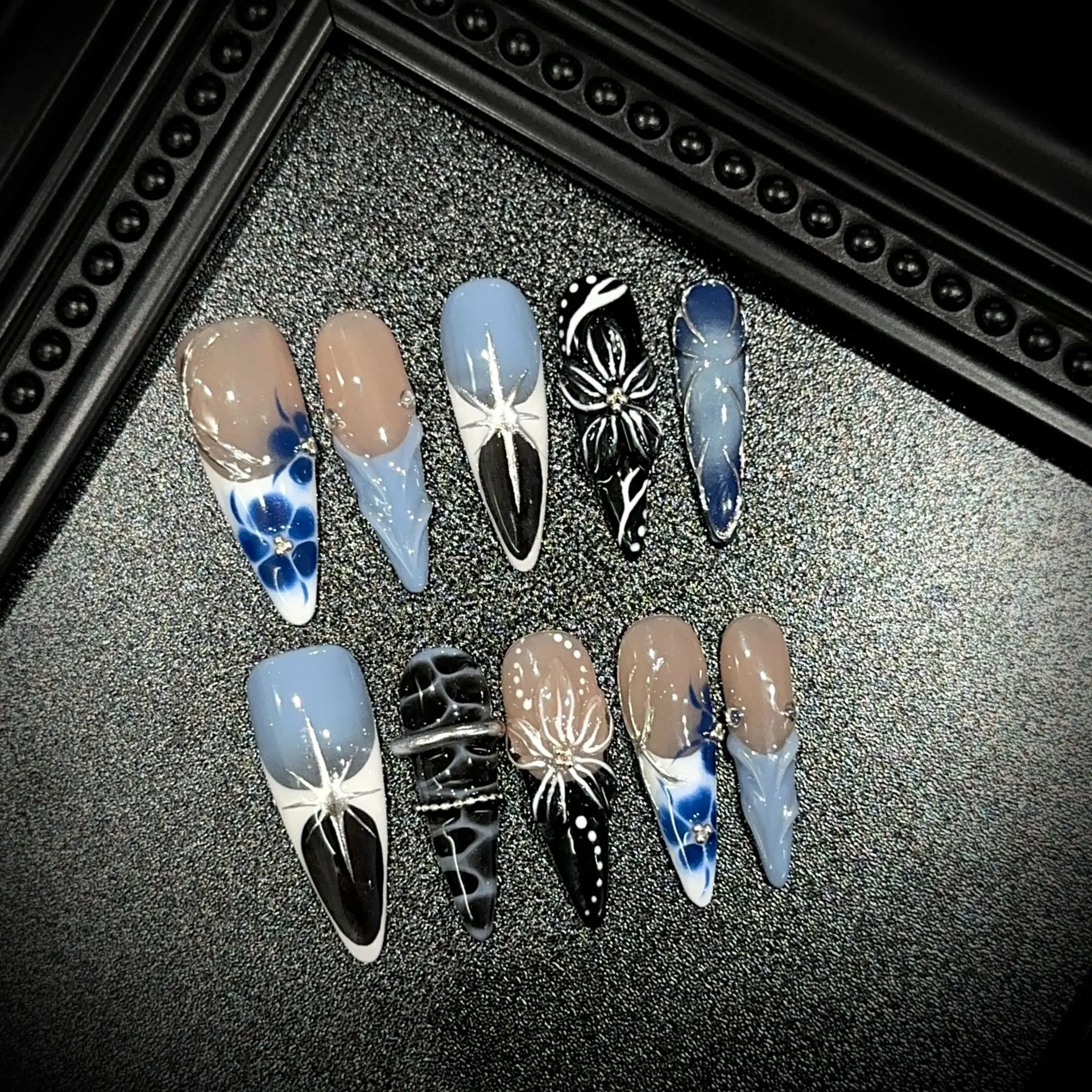 10PCS Stiletto Handmade Press On Nails,French Style,Suitable For Festivals Parties And Daily Wear.