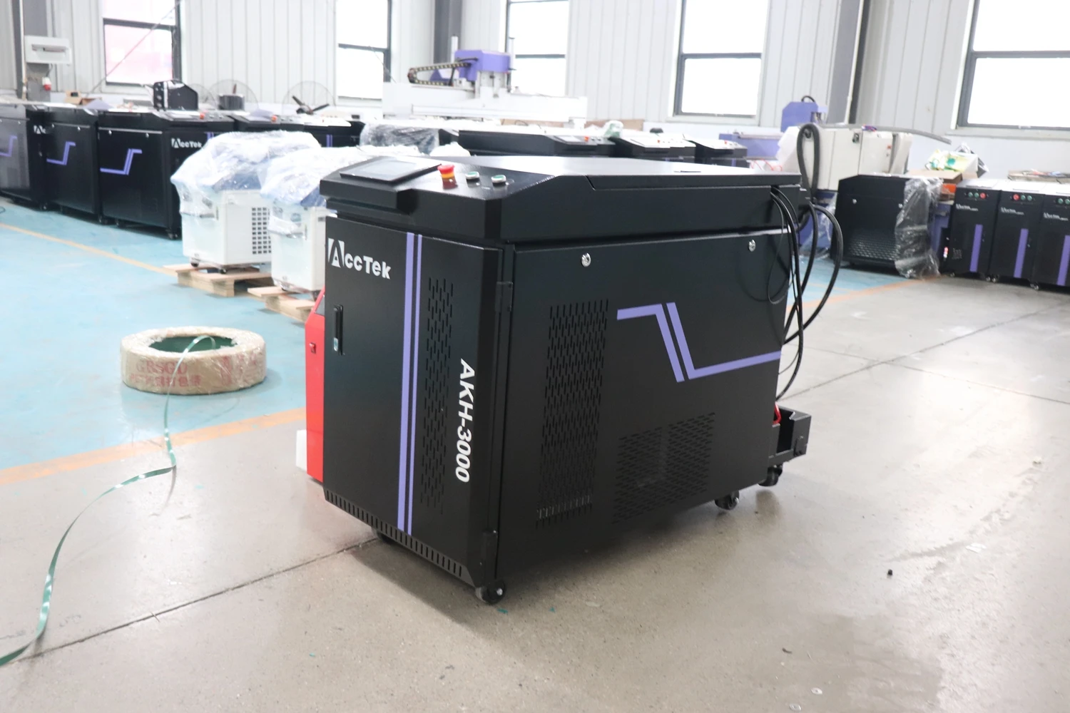 Máquina de solda a laser de aço com alimentação de fio duplo, cabeça de soldagem SUP21T com resfriamento de água portátil
