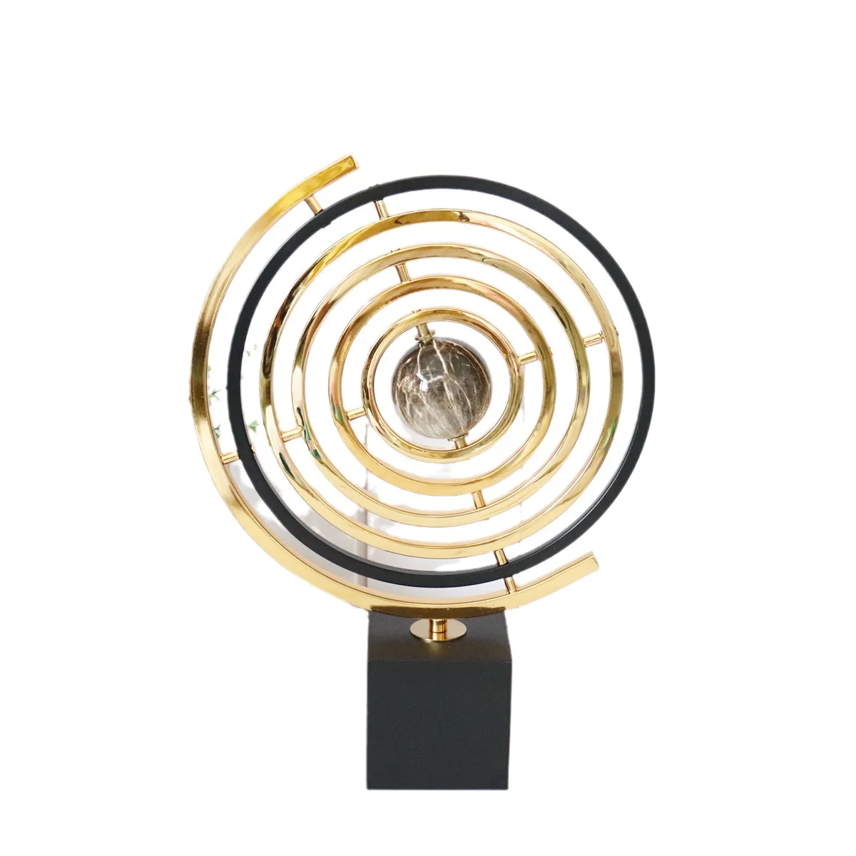 Decoración abstracta de escritorio, adorno de globo galvanizado de resina, accesorios de decoración interior para el hogar y la Oficina